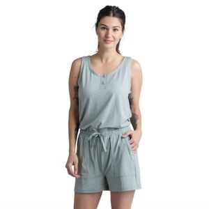 LIV Outdoor Journey Henley Romper Shorts Size Medium Aqua Gray Heather